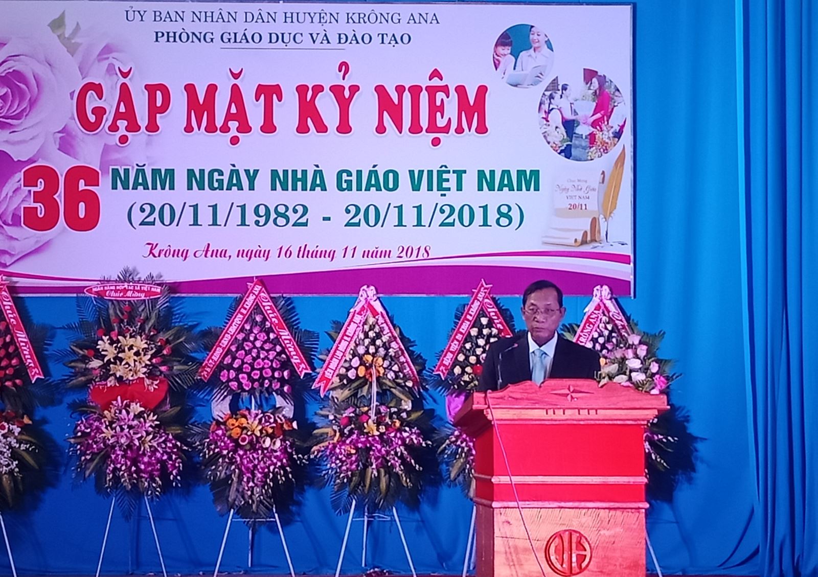 Gặp mặt kỷ niệm 36 năm Ngày Nhà giáo Việt Nam (20/11/1982 - 20/11/2018)