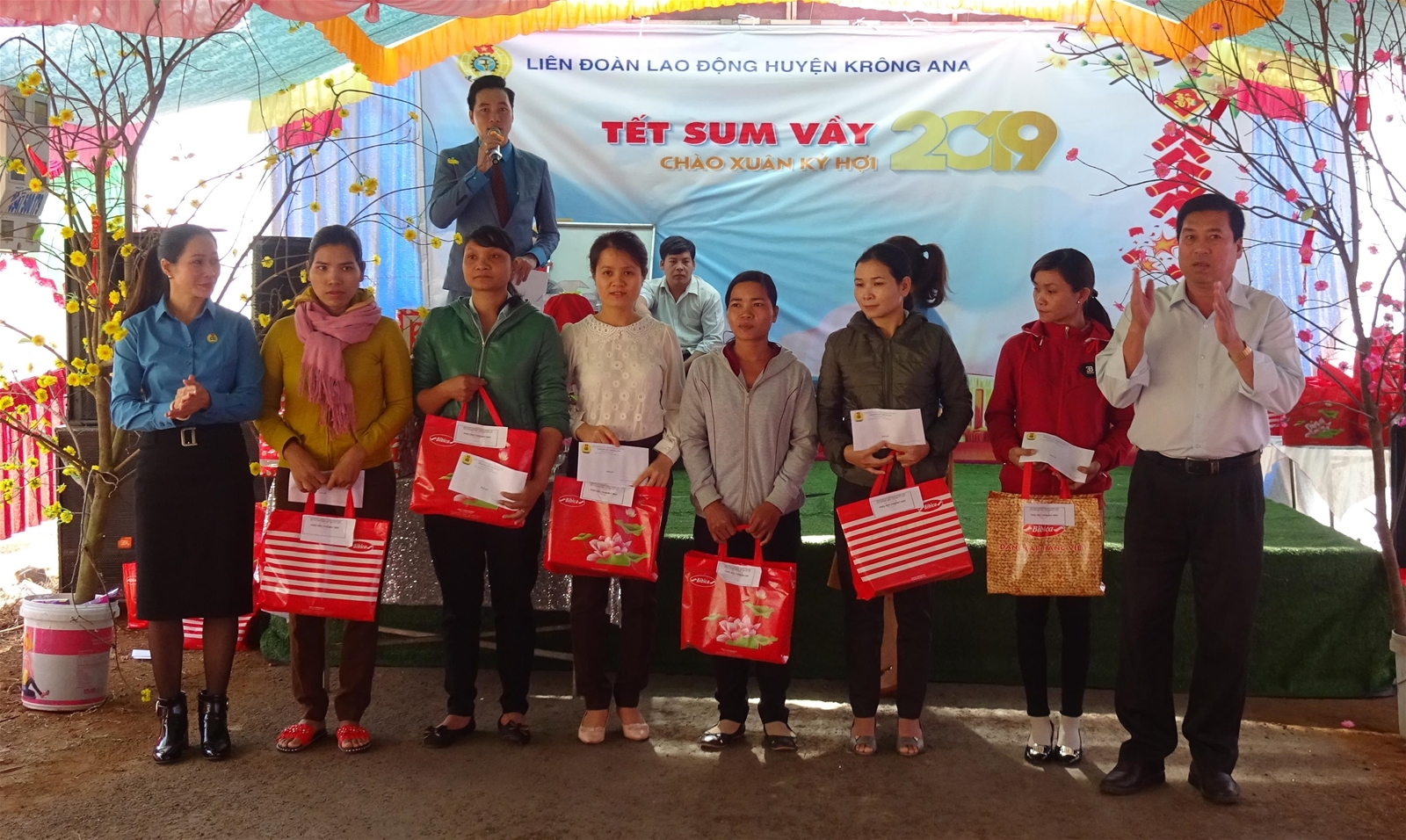 Tết sum vầy năm 2019