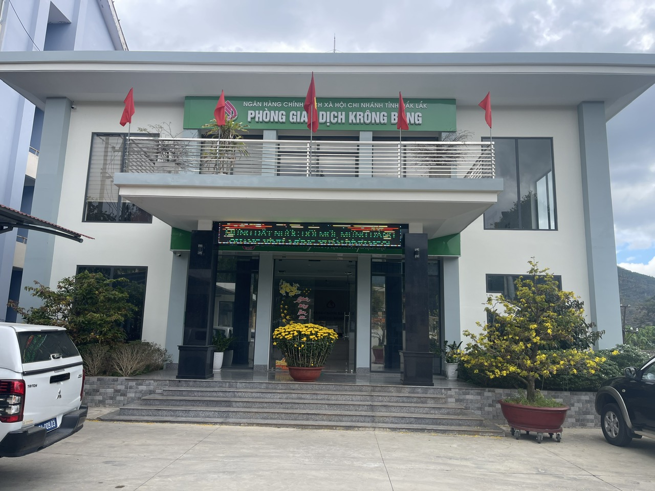 hinh-phong-giao-dich-krong-bong